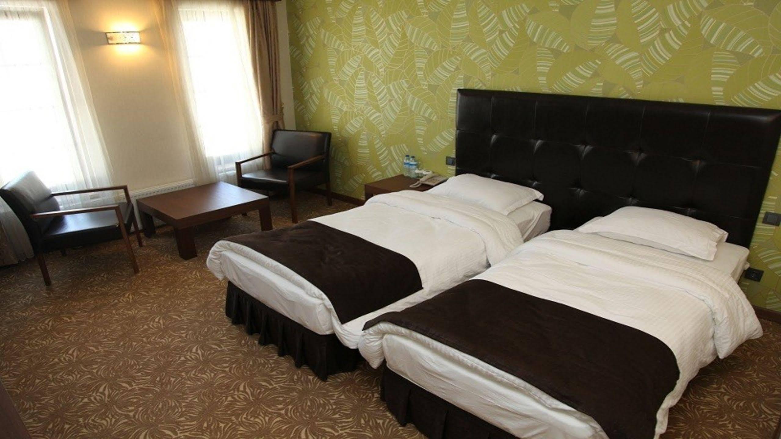 Highway Otel Elmalık Eksteriør bilde